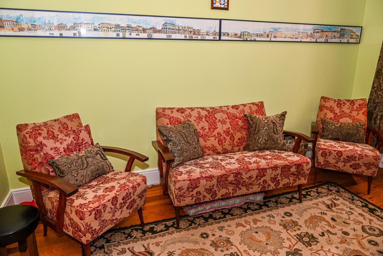 Vintage Balcony Guesthouse Ovar Extérieur photo